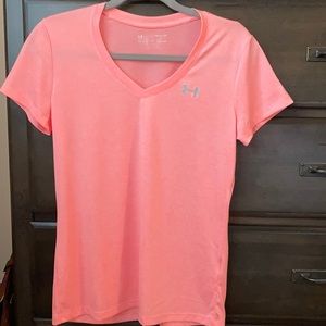 Under Armour ladies SM top